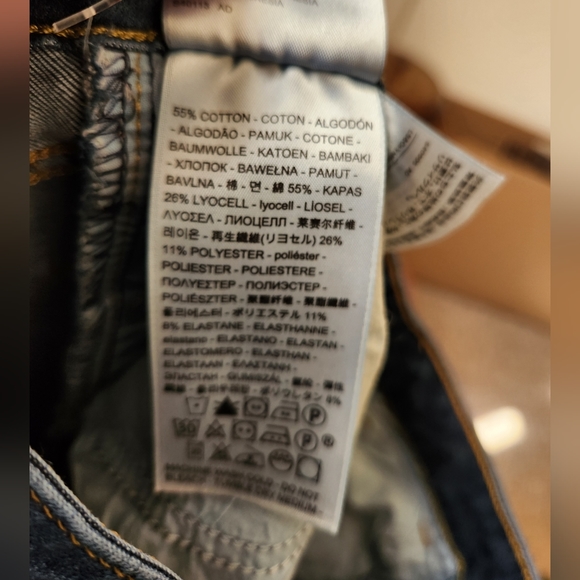 Levi's- 721 High Rise Skinny - Picture 8 of 8